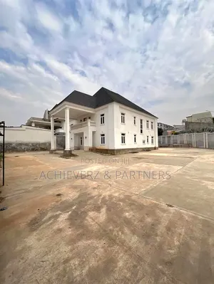 6bdrm Duplex in Guzape District for sale