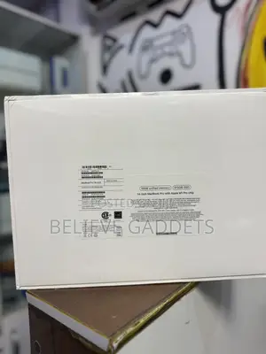 New Laptop Apple MacBook Pro 2021 M1 16GB Apple M1 Pro SSD 512GB