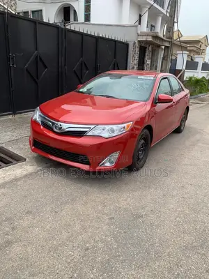 Toyota Camry LE 4dr Sedan (2.5L 4cyl 6A) 2013 Red