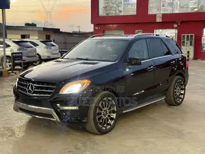 Mercedes-Benz M Class ML350 4MATIC 4dr SUV AWD (3.5L 6cyl 7A) 2014