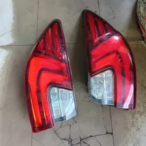Backlights/ Taillights Es350 2017/ 2018