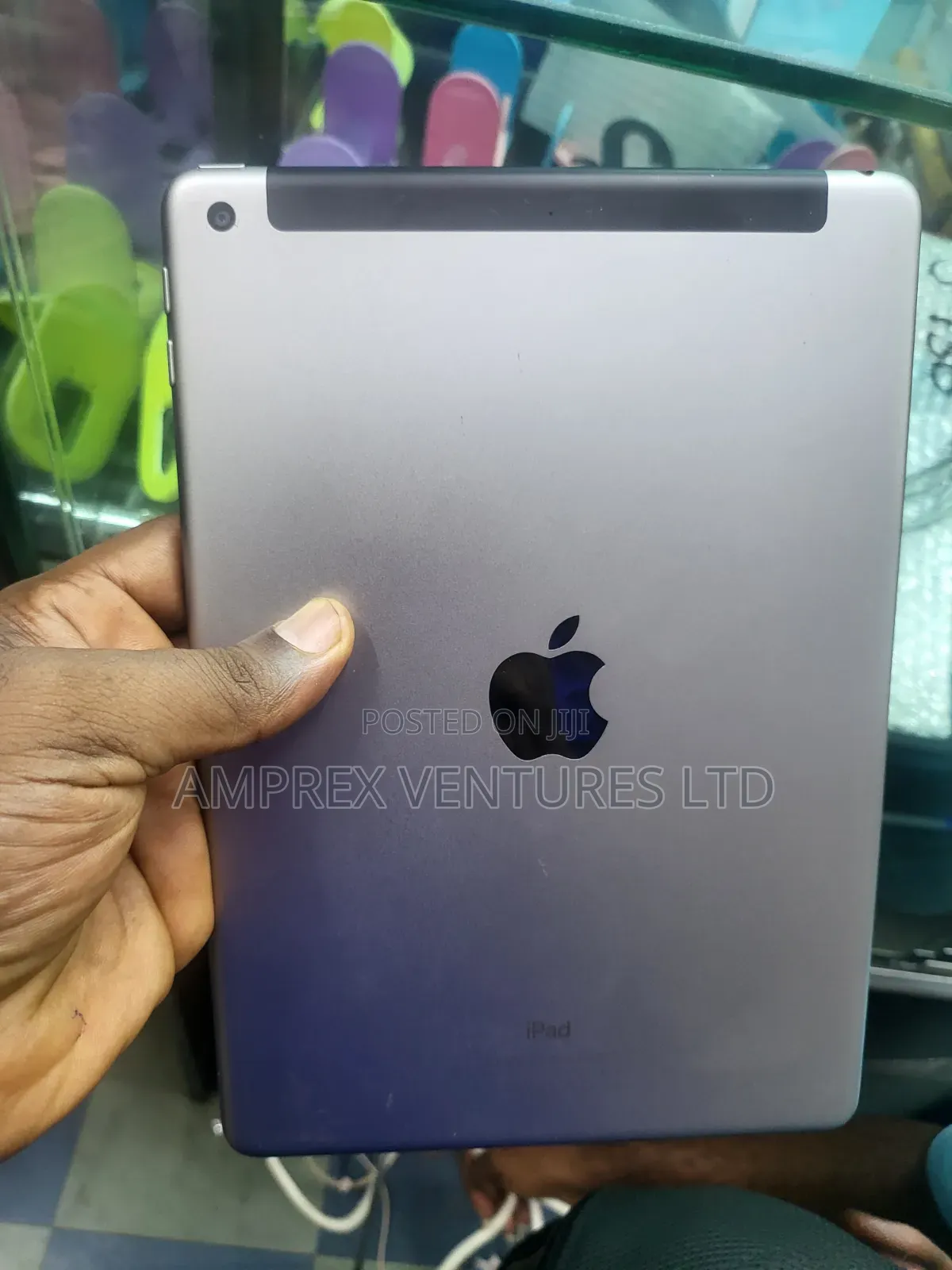 Apple iPad 9.7 128 GB Gray
