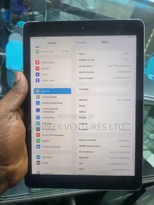 Apple iPad 9.7 128 GB Gray