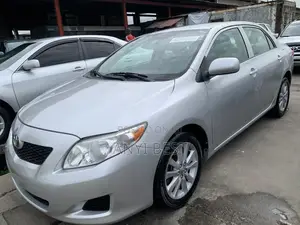 Toyota Corolla 2010 Silver
