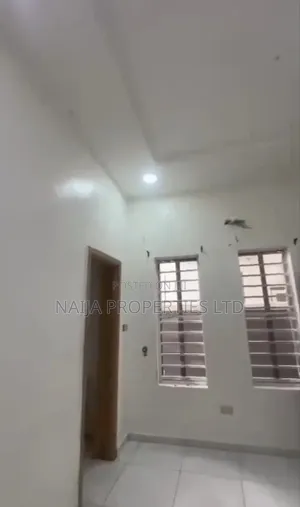 1bdrm Shared Apartment in Orchid, Ikota for rent