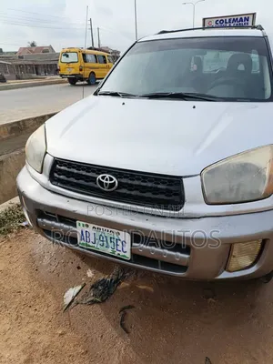 Toyota RAV4 Automatic 2003 Silver