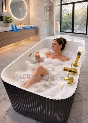 Free Standing Bath Black and White With Line Square Shape With Mixer