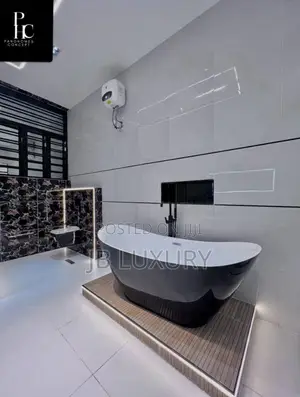 Luxury Bathtub
