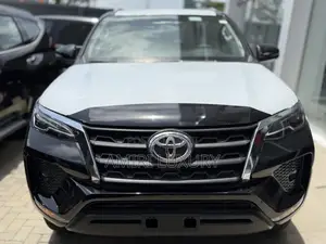 New Toyota Fortuner 2025 Black