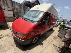 Ford Transit 2004 Red