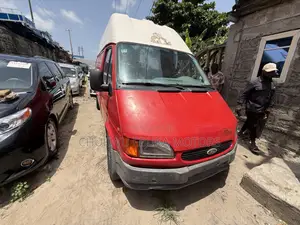 Ford Transit 2004 Red