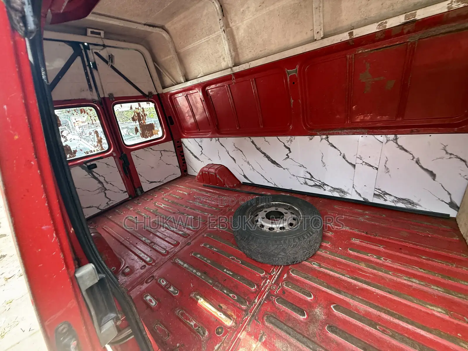 Ford Transit 2004 Red