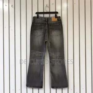 Premium Flare Jeans