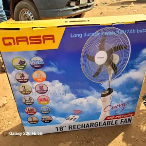 Qasa 18" Rechargeable Fan QRF - 7918 Curvy