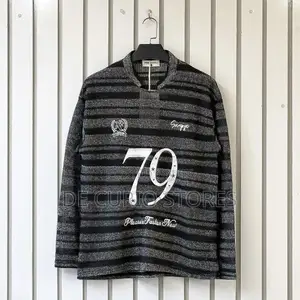 79 Horizontal Stripped Long-Sleeve