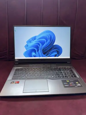 Laptop MSI 16GB AMD Ryzen 7 SSD 512GB