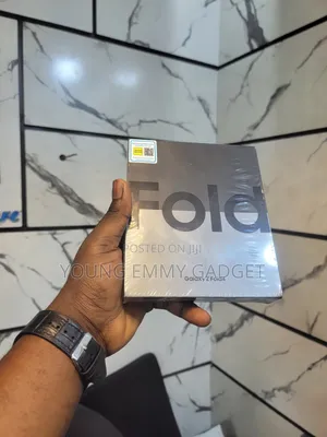 New Samsung Galaxy Z Fold4 512 GB Black