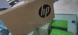 New Laptop HP 14S 4GB Intel SSD 512GB
