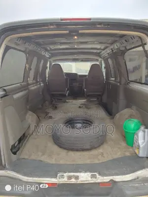 GMC Savana 2002 White
