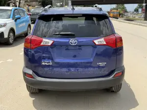 Toyota RAV4 Limited 4dr SUV AWD (2.5L 4cyl 6A) 2015 Black