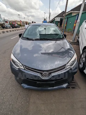 Toyota Corolla LE 4dr Sedan (1.8L 4cyl CVT) 2015 Blue