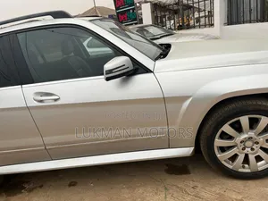 Mercedes-Benz GLK-Class 350 4MATIC 2010 Silver