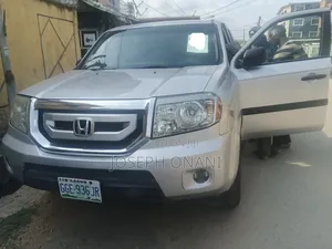 Honda Pilot 2011 Silver