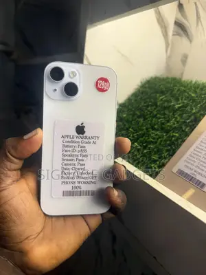 Apple iPhone 15 128 GB White