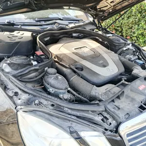 Mercedes-Benz E350 2011 Black