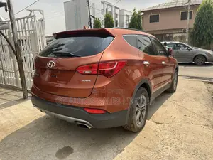 Hyundai Santa Fe GLS 4dr SUV (3.3L 6cyl 6A) 2014 Orange