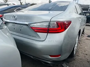 Lexus Es350 2017. Full Option