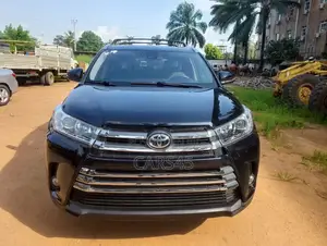 Toyota Highlander XLE 4dr SUV (3.5L 6cyl 6A) 2015 Black
