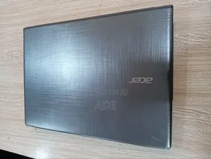 Laptop Acer Aspire E5-475 8GB Intel Core i3 HDD 500GB