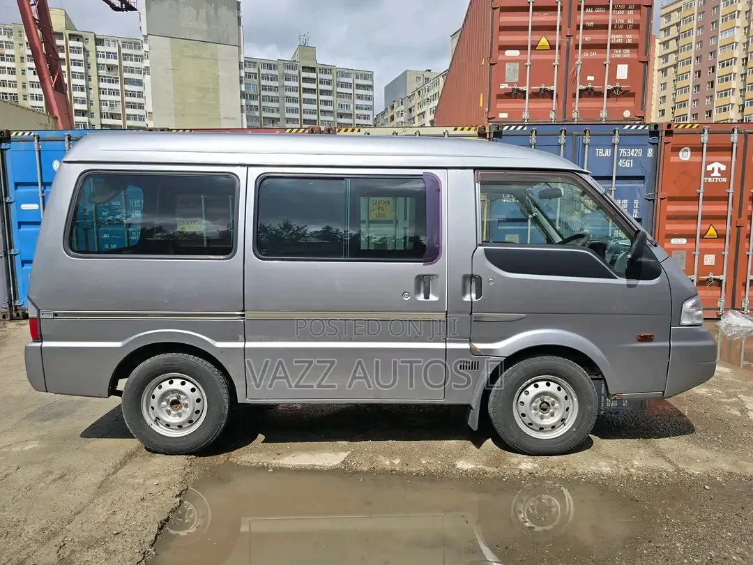 Mazda Bongo 2010 Silver