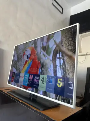 40 Inch Samsung Full Smart Tv With Its Full Smart Options Netflix Etc
