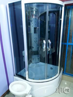 100cm X 100cm Shower Room