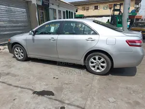 Toyota Camry 2011 Silver
