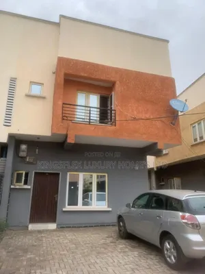4bdrm Townhouse/Terrace in Estate, Life Camp for sale