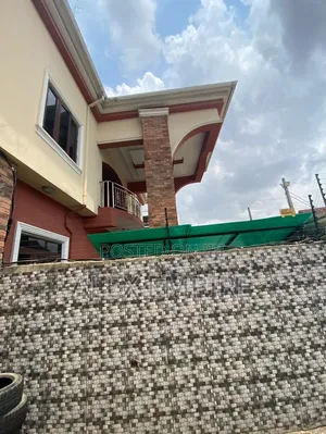 5bdrm Duplex in Ago Palace for sale