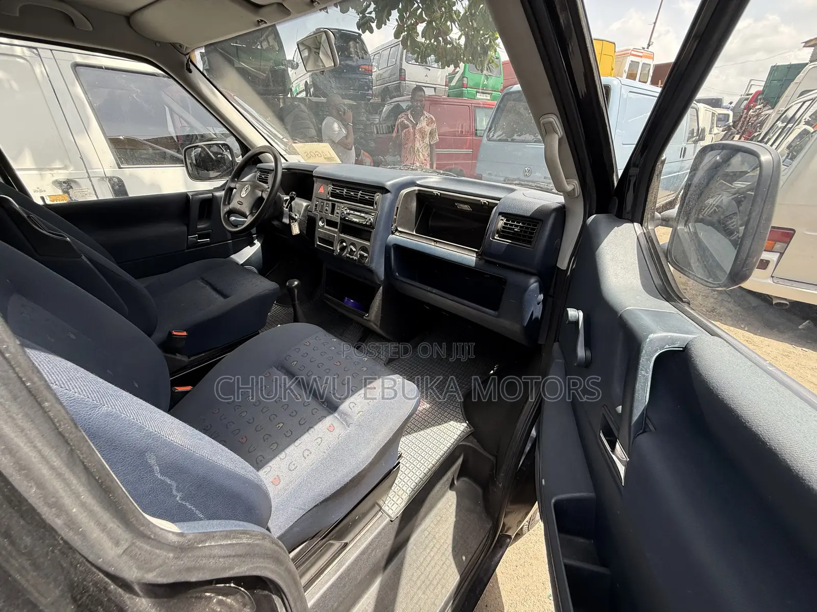 Volkswagen Transporter 2002 Black