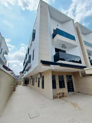 5bdrm Duplex in Ikeja Gra for sale