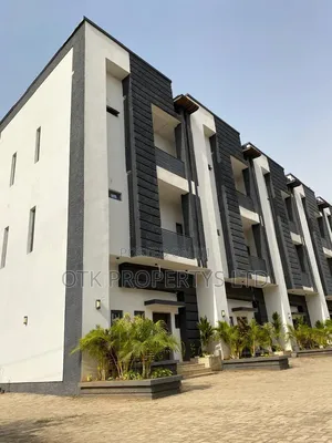 5bdrm Duplex in Life Camp for sale