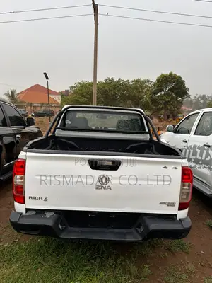Dongfeng Rich 6 2020 White