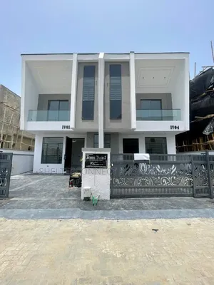 4bdrm Duplex in Ikota for sale