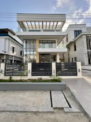 6bdrm Duplex in Lekki Expressway for sale