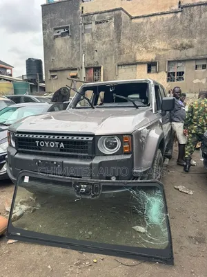 Toyota Prado 2024 Windscreen Glass Available Installed at Chimatex