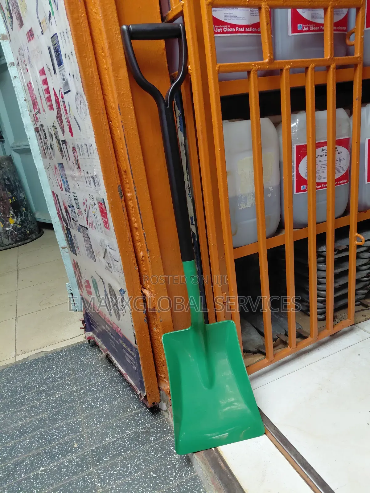 Plasticshovel