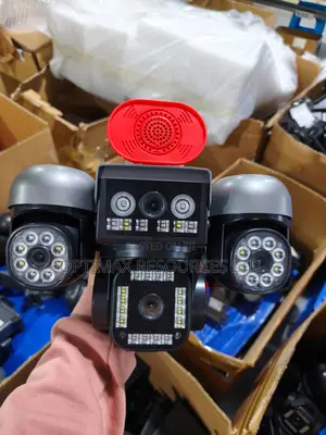 4lens 3ptz Auto Rotation 4g Solar PTZ Camera