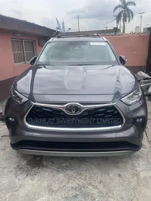 Toyota Highlander Platinum 2022 Gray