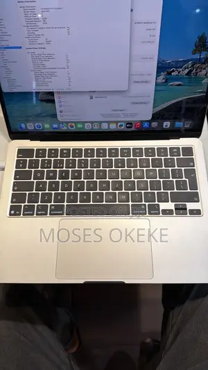 Laptop Apple MacBook Air 2025 M4 13-inch 16GB Apple M4 SSD 256GB